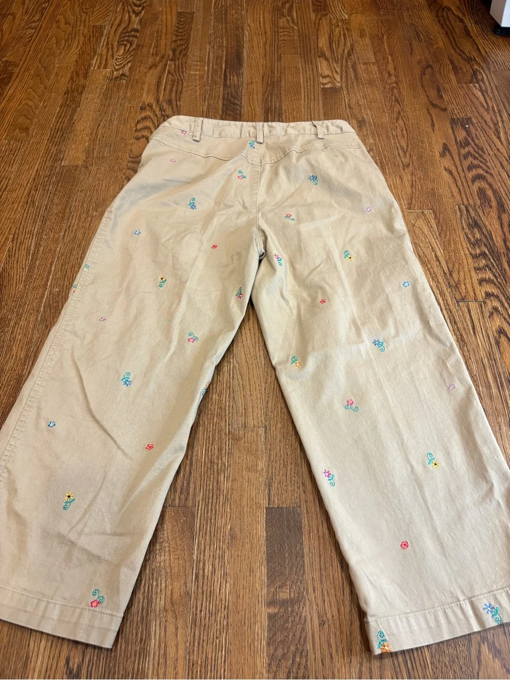 Rafaella Petites All-Over Embroidered Floral Khaki Crop Pants - Size 4P